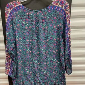 Lucky Brand 1990 Women’s Top - size MED - Great condition